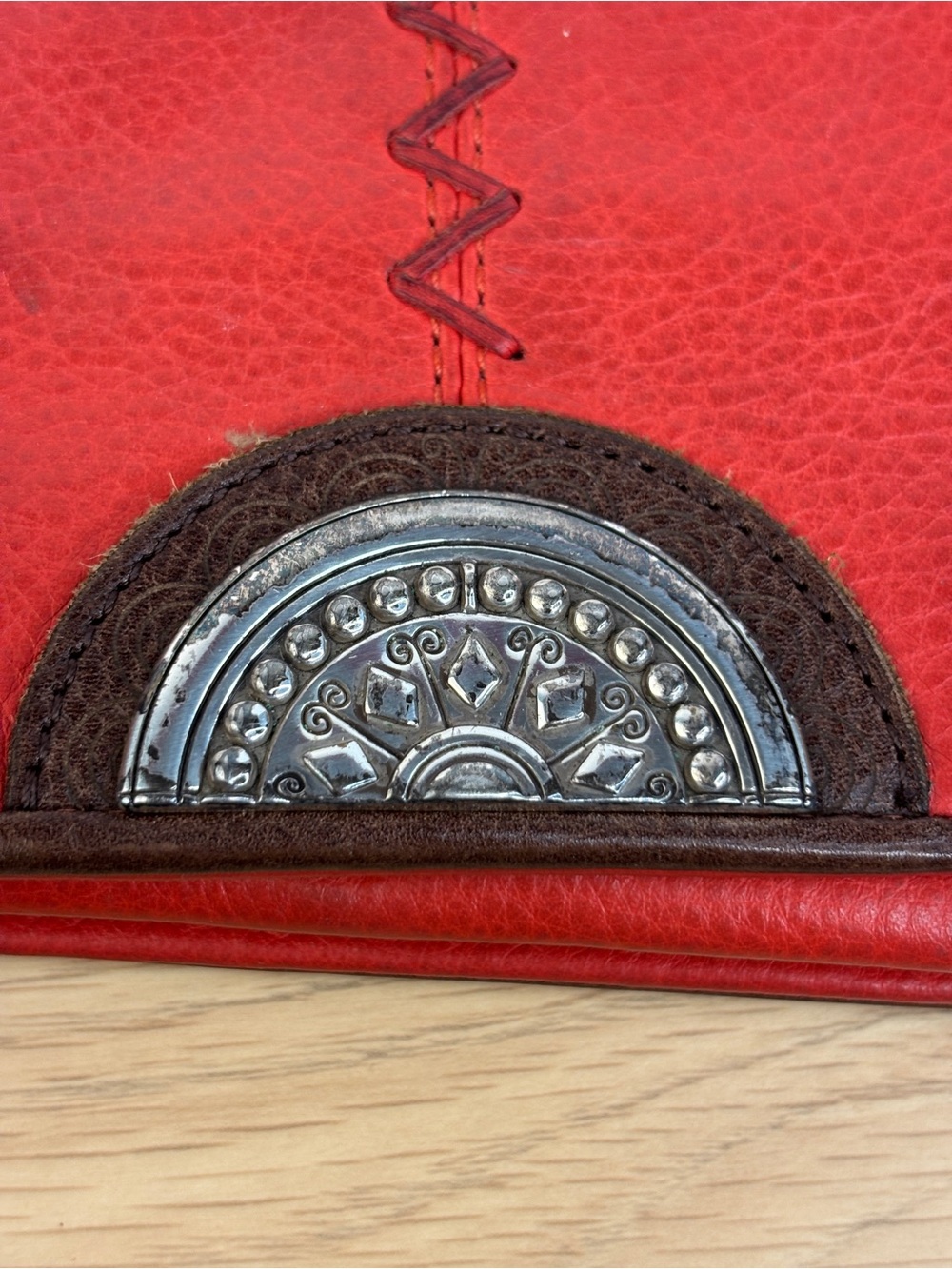 Brighton‎ Shiloh Africanz Red Leather Long Wallet. - Picture 3 of 15